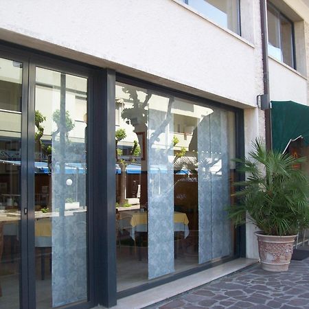 Hotel Sole Giulianova Exteriér fotografie